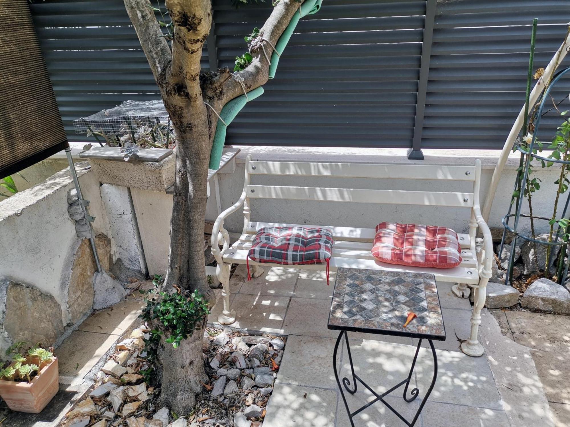 Apartment Alena With Terrace And Garden Center Jelsa Jelsa  Exteriér fotografie